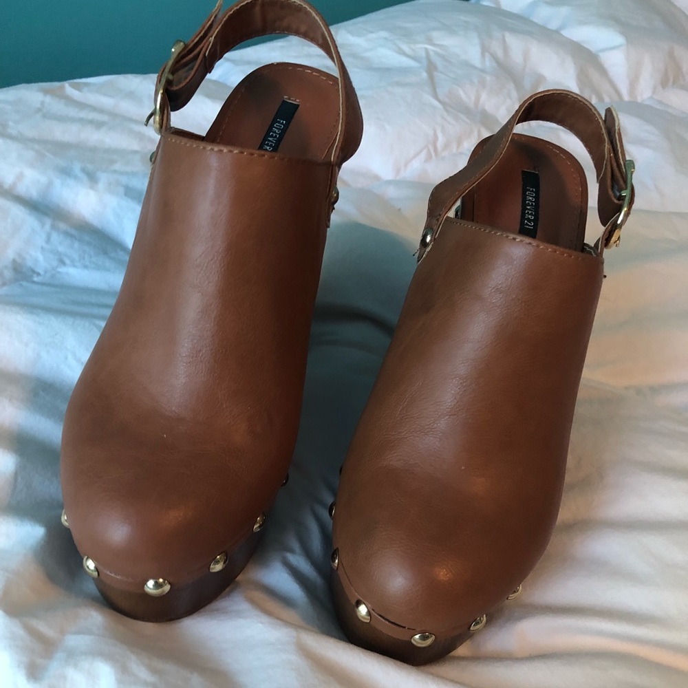 EUC Forever 21 clog heels